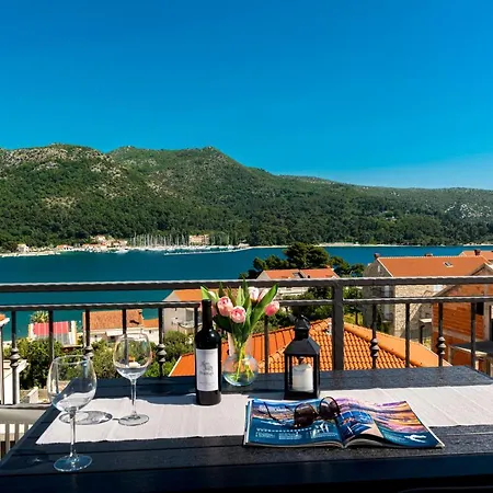 Amazing Sea View Petra & Paula 슬라노