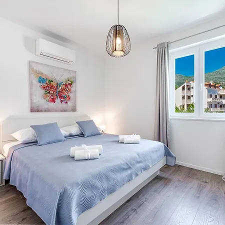 Amazing Sea View Petra & Paula Apartman Slano