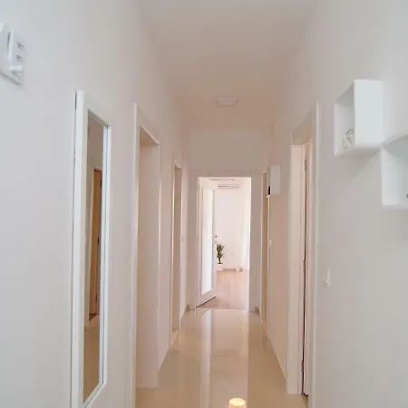 Amazing Sea View Petra & Paula * سلانو