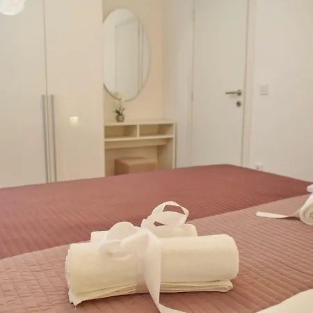 Amazing Sea View Petra & Paula شقة *