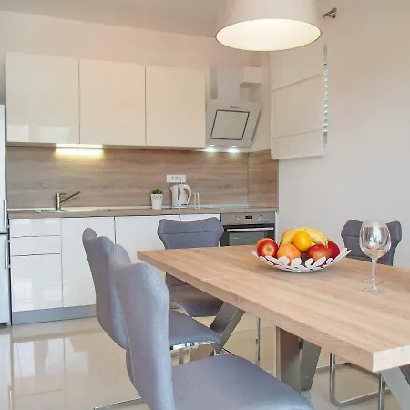 Amazing Sea View Petra & Paula شقة