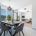 Apartman Amazing Sea View Petra & Paula Slano