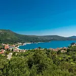 Amazing Sea View Petra & Paula Apartment *