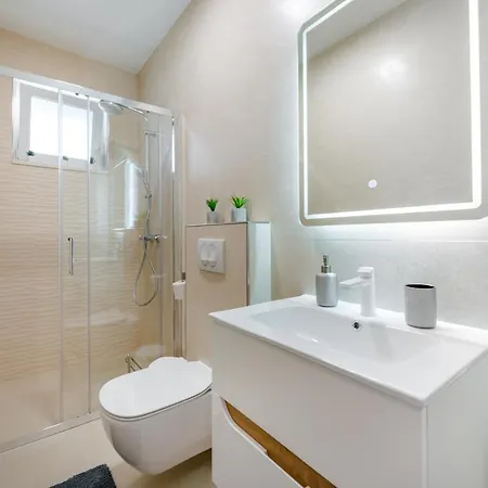 Amazing Sea View Petra & Paula * Slano