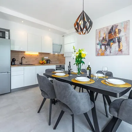 Amazing Sea View Petra & Paula *