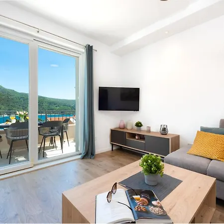 Apartment Amazing Sea View Petra & Paula Slano