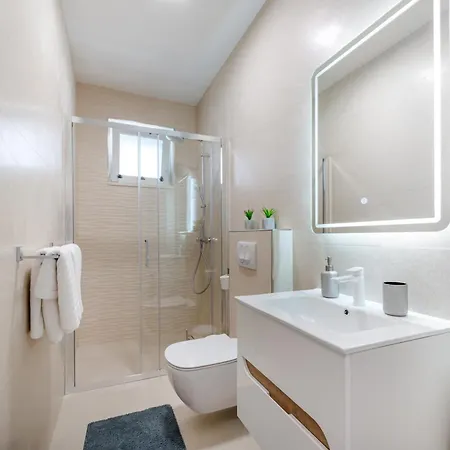 Apartamento Amazing Sea View Petra & Paula *