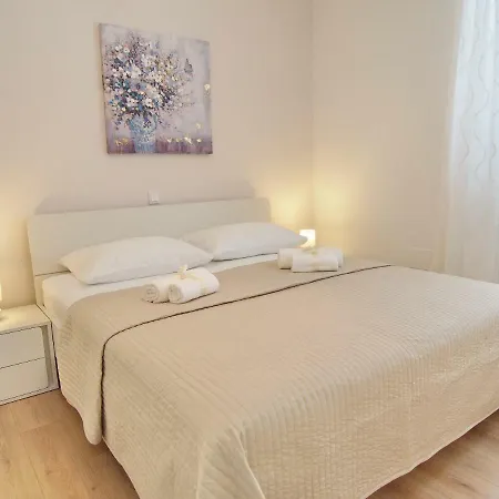 Amazing Sea View Petra & Paula Apartamento Slano