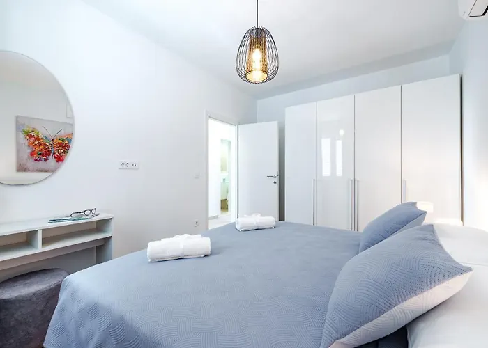 Διαμέρισμα Amazing Sea View Petra & Paula *